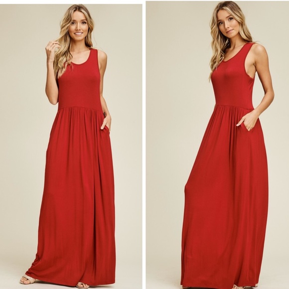Dresses & Skirts - LAST ONE ❤️Red Maxi Dress